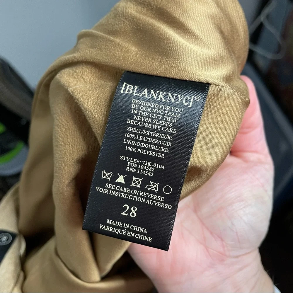 Blank NYC 100% leather mini Skirt tan neutral women’s size 28